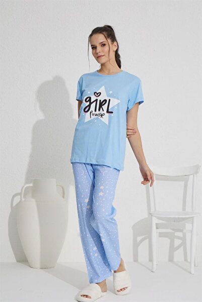 PIJAMASSTORE Gırl Power Baskılı Mavi Renk Kısa Kol Üst, Üzeri Yıldız Baskılı Pantolon Boy Pijama Takımı