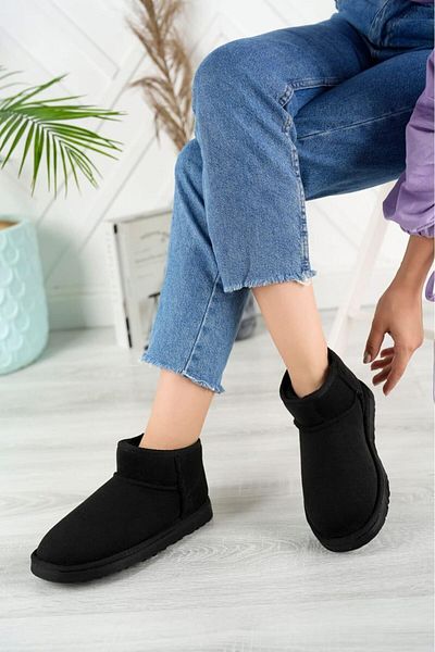 sfy shoes حذاء للكاحل من جلد الغزال الأسود - حذاء نسائي بنعل مسطح مع فرو من الداخل