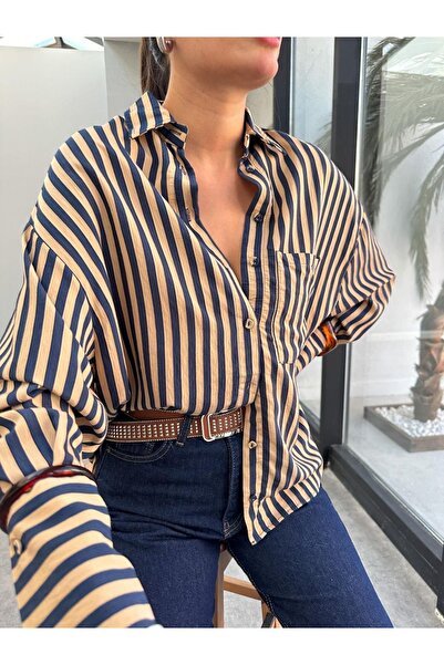 My Blog Nadrozmerná pruhovaná vrecková košeľa Camel-Navy Blue