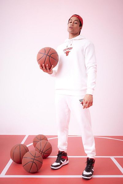 DeFacto Nba Chicago Bulls Standard Fit Thick Jogger Sweatpants - B3892Ax24Sp