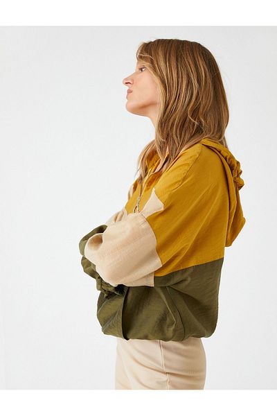 Koton Sweatshirt mit Kapuze und Tasche