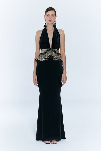 Nur Karaata Savoy Gown