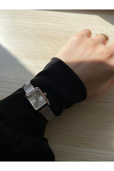 QUARTZ Women's Wristwatch Straw Model
