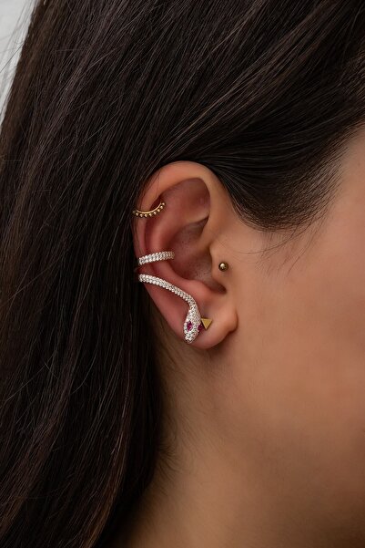 SUNSHINE 925 Ayar Rose Kaplamalı Ruby Gözlü Kıkırdak Geçirmeli Gümüş Küpe