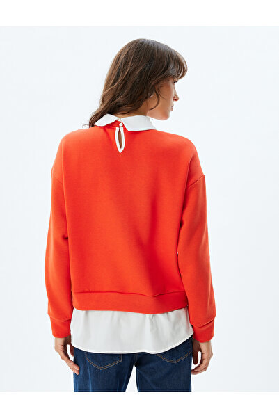 Koton Langärmliges, dreifädiges, gestricktes Sweatshirt mit bequemem Schnitt und gestreiftem Hemdkragen