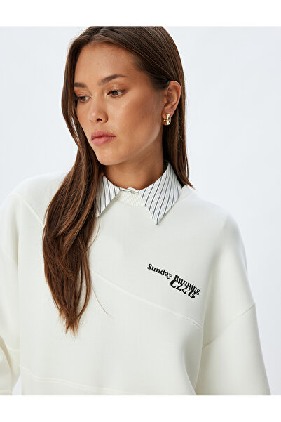 Koton Übergroßes Sweatshirt mit Rundhalsausschnitt und langen Ärmeln aus Scuba-Stoff