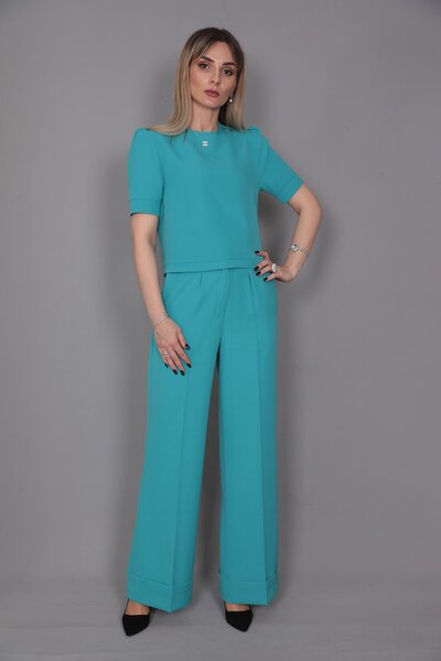 ÖNDER ÖZSOY Kayık Yaka Kısa Kol Bluz & Duble Paça Yüksek Bel Pantolon Takım-Turkuaz
