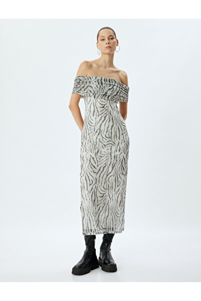 Koton Dlouhé tylové šaty Madonna s výstřihem přes rameno Zebra s detailem rozparku