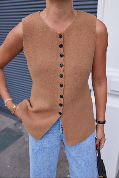 Askı Nişantaşı Soft Textured Tan Knitwear Vest - Bone Button Detailed