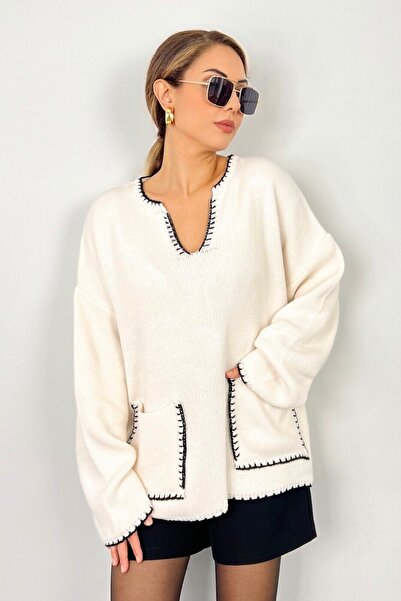 Ritnice Women's Rio Wide Cut Ecru Edges Embroidered V-Neck Knitwear Sweater