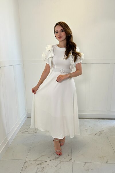 HELİS BUTİK White Maxi Dress - Ruffle Rose Sleeve Detail