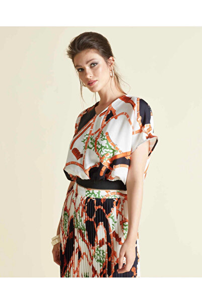 SERPİL V Yaka Desenli Beli Lastikli Bluz