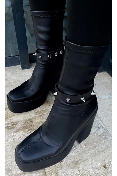 DarkellaStore Gothic Punk Thorny Spikes 2 Pack / Leather Leg Bracelet / Shoe Accessory