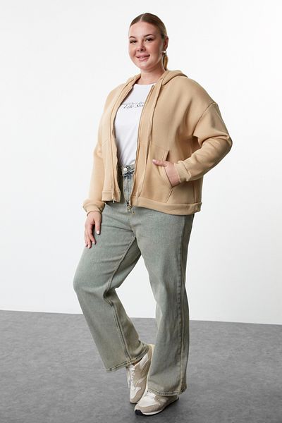 Trendyol Curve Beige gestricktes Sweatshirt in Übergröße – Kapuze und Fleece