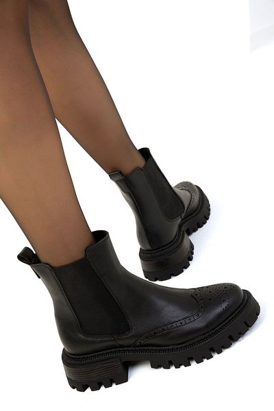 SOHO Women's Black Boots - 19658 Model Bootie