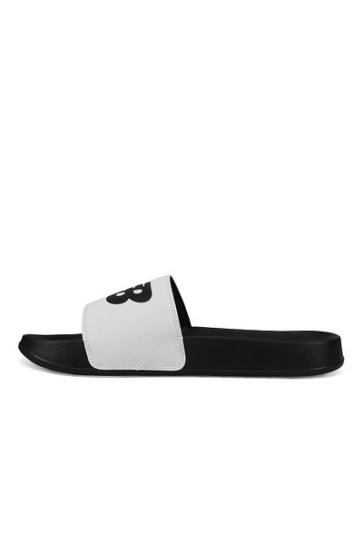 New Balance شبشب رياضي رمادي رجالي - SMG200F3