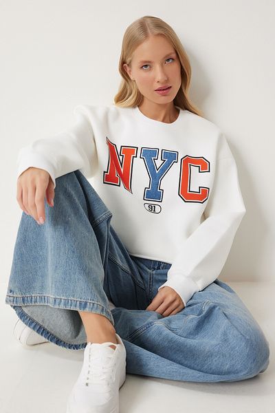 Happiness İstanbul Ecru Damen-Strick-Sweatshirt – mit Slogan und Wappen, MP00028