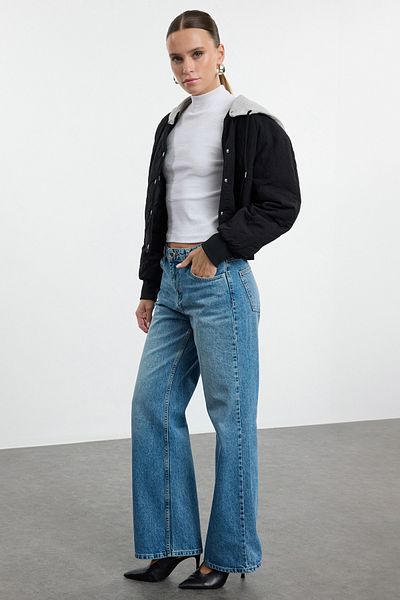 Trendyol Collection Blugi albaștri cu talie joasă cu picioare late TWOAW25JE00160