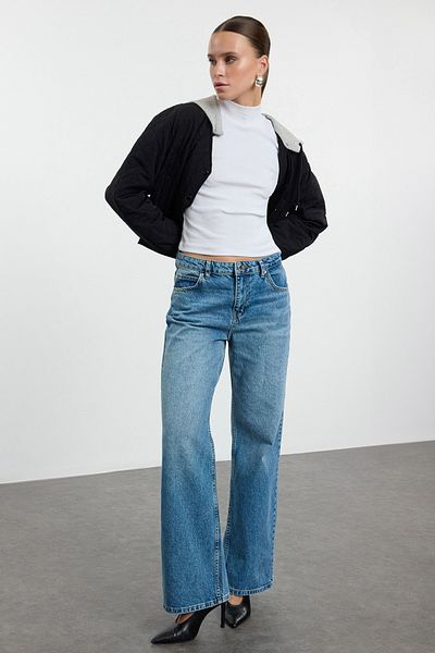 Trendyol Collection Blugi albaștri cu talie joasă cu picioare late TWOAW25JE00160