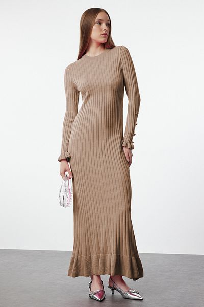 Trendyol Modest Φόρεμα πλεκτό μπεζ με βολάν - Ριμπ TCTAW25EB00016