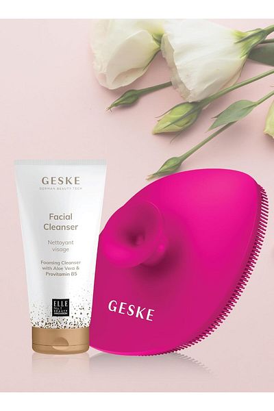 Geske Foaming Cleanser with Aloe Vera & B5 + 5-in-1 Sonic Brush Skincare Set for Radiant Skin - Magenta