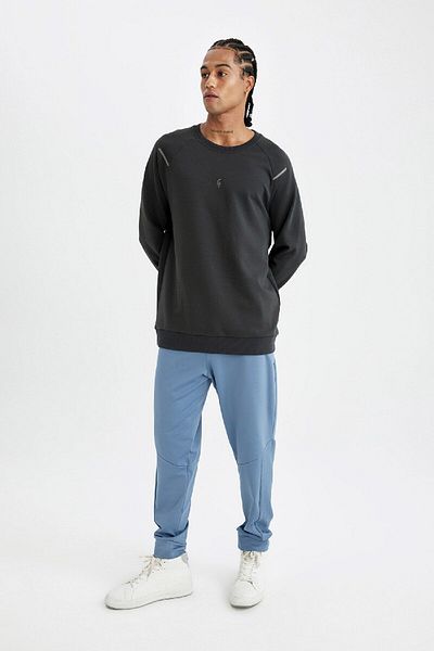 DeFacto Sport-Jogger-Jogginghose – Standard-Passform, elastische Taille und Taschen C9174ax24au