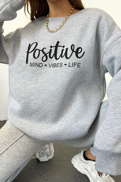 NO 601 Світло-сірий жіночий світшот з принтом - велосипедний комір