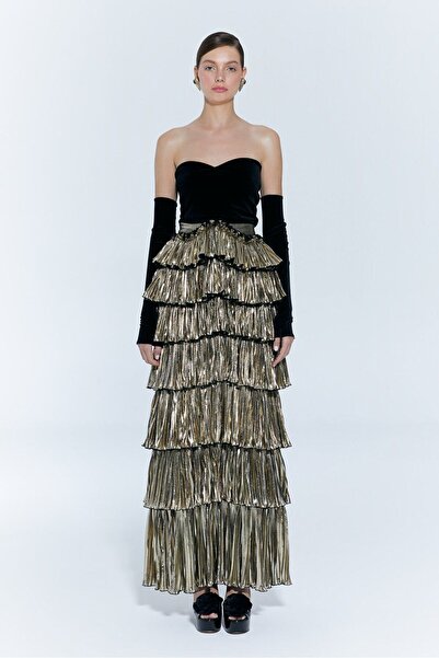 Nur Karaata Versailles Gown