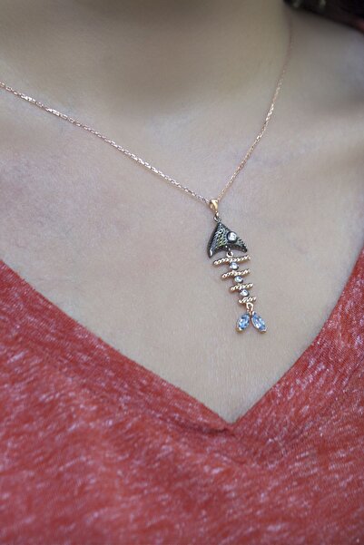 SUNSHINE 925 Ayar Rose Kaplamalı Beyaz Ve Aqua Taşlı Siyah Kalemli Balık Kılçığı Gümüş Kolye