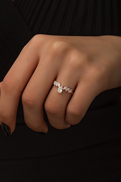 SUNSHINE 925 Ayar Rose Kaplamalı Beyaz Damla Taşlı Taç Gümüş Yüzük