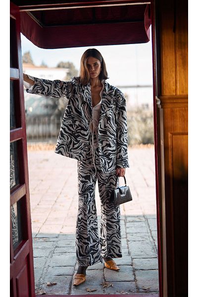 Quzu Black Zebra Patterned Elastic Waist Trousers