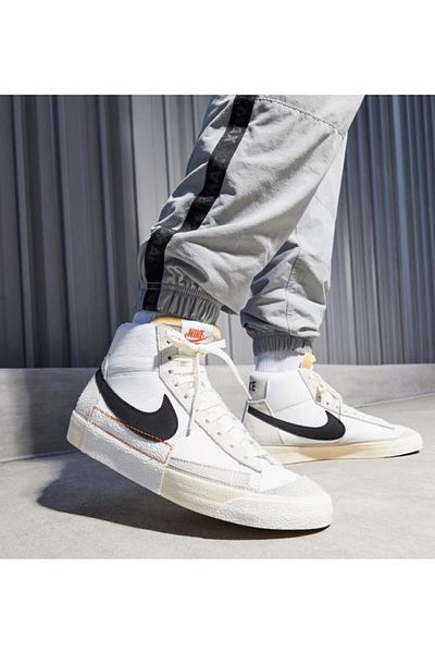 Nike Men's White Sneakers - Blazer Mid Pro Club, DQ7673-100