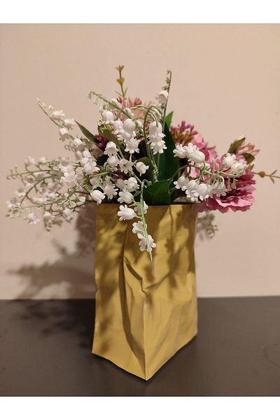 Maflen Decorative Vase in the Shape of Crinkled Paper Bag Bioplastic