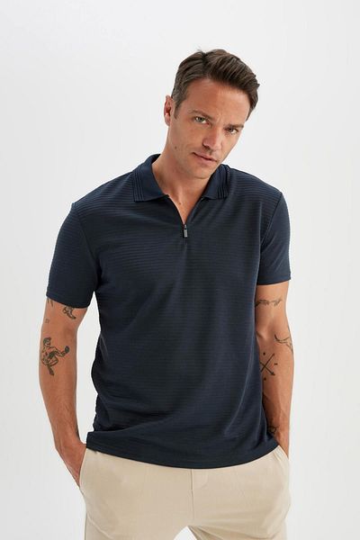 DeFacto Neues, normales, kurzärmliges, schlichtes Basic-Poloshirt mit Reißverschluss C5586ax24sm