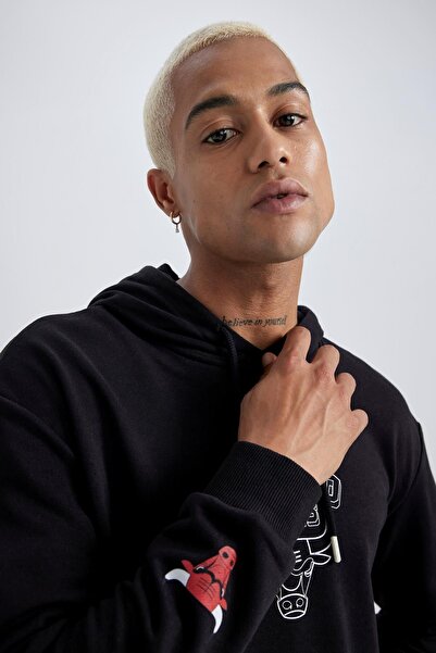 DeFacto Fit Nba Chicago Bulls Standart Fit Kapüşonlu Sweatshirt A7260ax23au