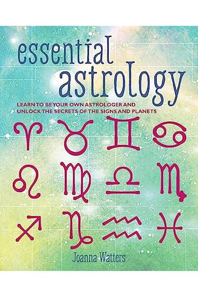 Macmillan Distribution Essential Astrology
