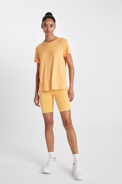 DeFacto Basic-Sportler-T-Shirt mit Rundhalsausschnitt – kurze Ärmel, Standard-Passform D1904ax24hs