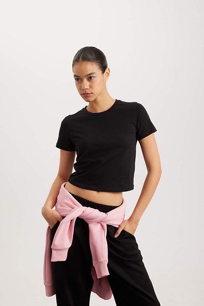 DeFacto Sportovní Basic Cotton Fit Crop Tričko - Crew Neck, Krátký rukáv A2430Ax23Sm