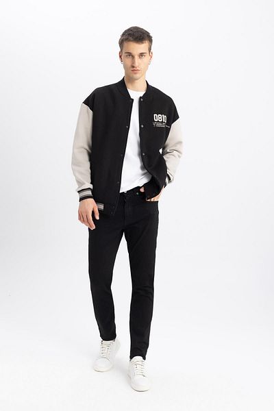 DeFacto Übergroßer, weicher Bomber-Cardigan mit College-Kragen, bedrucktem Druckknopfverschluss und Taschen