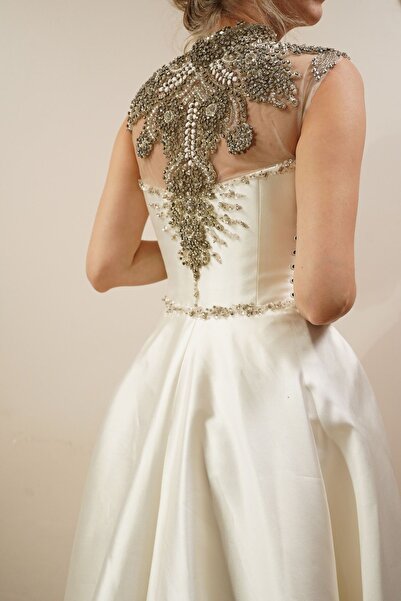 Dilek Moda BEDENİ KASNAK İŞLEME GELİNLİK