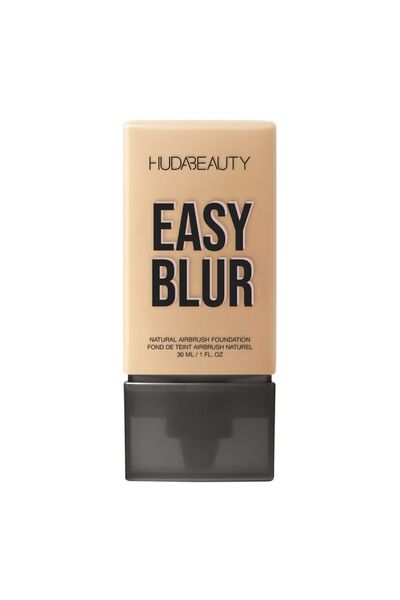 Huda Beauty كريم أساس البخاخة الطبيعي Easy Blur ذو التركيبة الدقيقة 300N LATT...