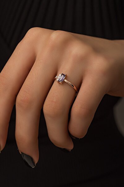 SUNSHINE 925 Ayar Rose Kaplamalı Dikdörtgen Mor Baget Taşlı Minimal Zarif Gümüş Yüzük