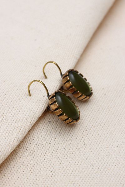 Süspüs Accessories Authentic Oval Earrings with Light Green Stone Detail