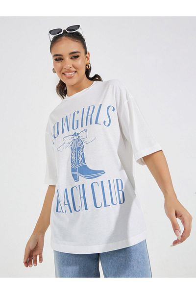 Styli Oversized Cowgirls Boots Graphic T-Shirt