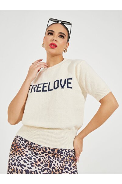 Styli Regular Fit Freelove Slogan Knit T-Shirt