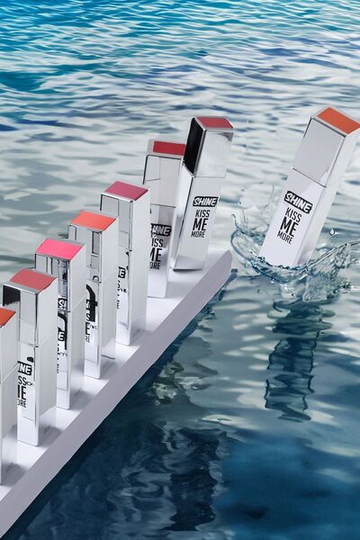 Flormar Ruj lichid Shine Kiss Me More de lungă durată și finisaj strălucitor - 002 Marmalade