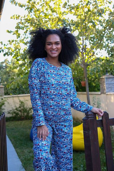 Akbeniz Model 4125 Set de pijamale cu picioare largi din bumbac pieptănat cu dungi