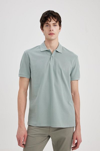 DeFacto Neues, kurzärmliges Polo-Basic-T-Shirt mit normaler Passform C1293ax24sp