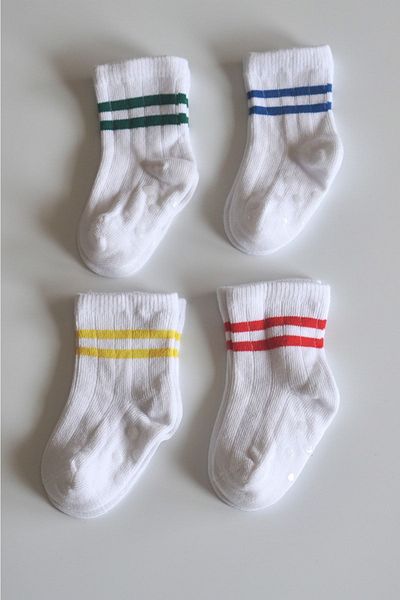 Vennusbaby 4 Pack Seamless Toe, Non-Slip Bottom Children's College Socks
