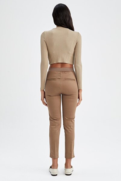 DeFacto Valentina Sigaret Saten Pantolon Normal Bel Basic Düz Beli Lastikli Düz Paça J8743az22wn